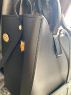 كبيرة في المساحة… راقية في الإطلالة 🤎 حقيبة رمضان اللي تحتاجيها