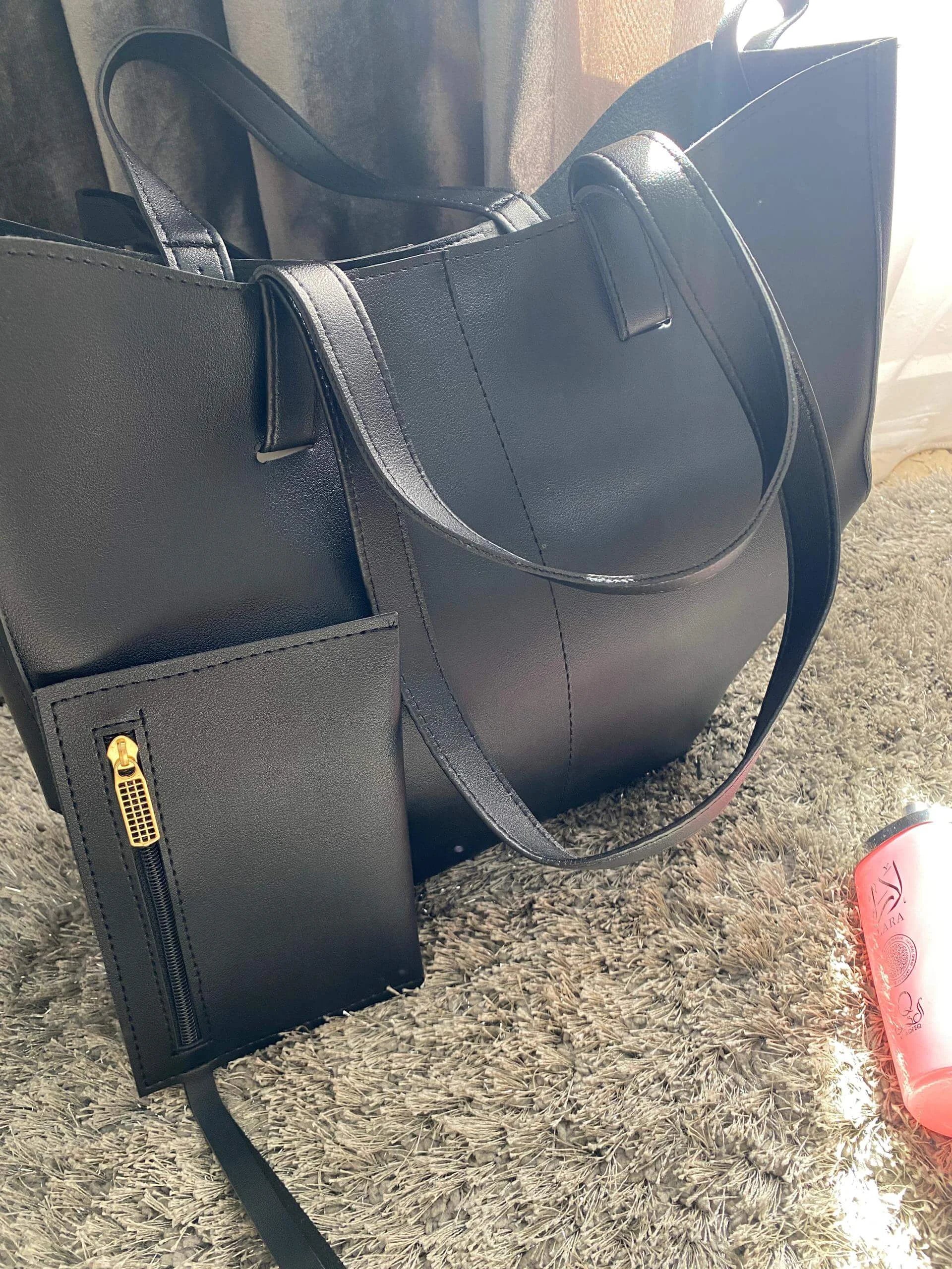 كبيرة في المساحة… راقية في الإطلالة 🤎 حقيبة رمضان اللي تحتاجيها